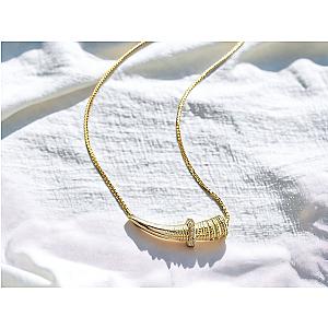 Everwild Wild Horn Necklace