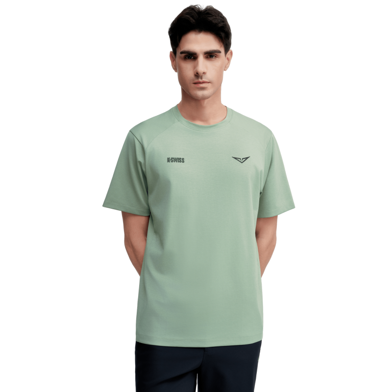 1713352-207 | K- SWISS X ANDREY RUBLEV UNISEX LOOSE FIT T-SHIRT | KHAKI