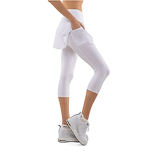 Zoe Performance 7/8 Capri Skort