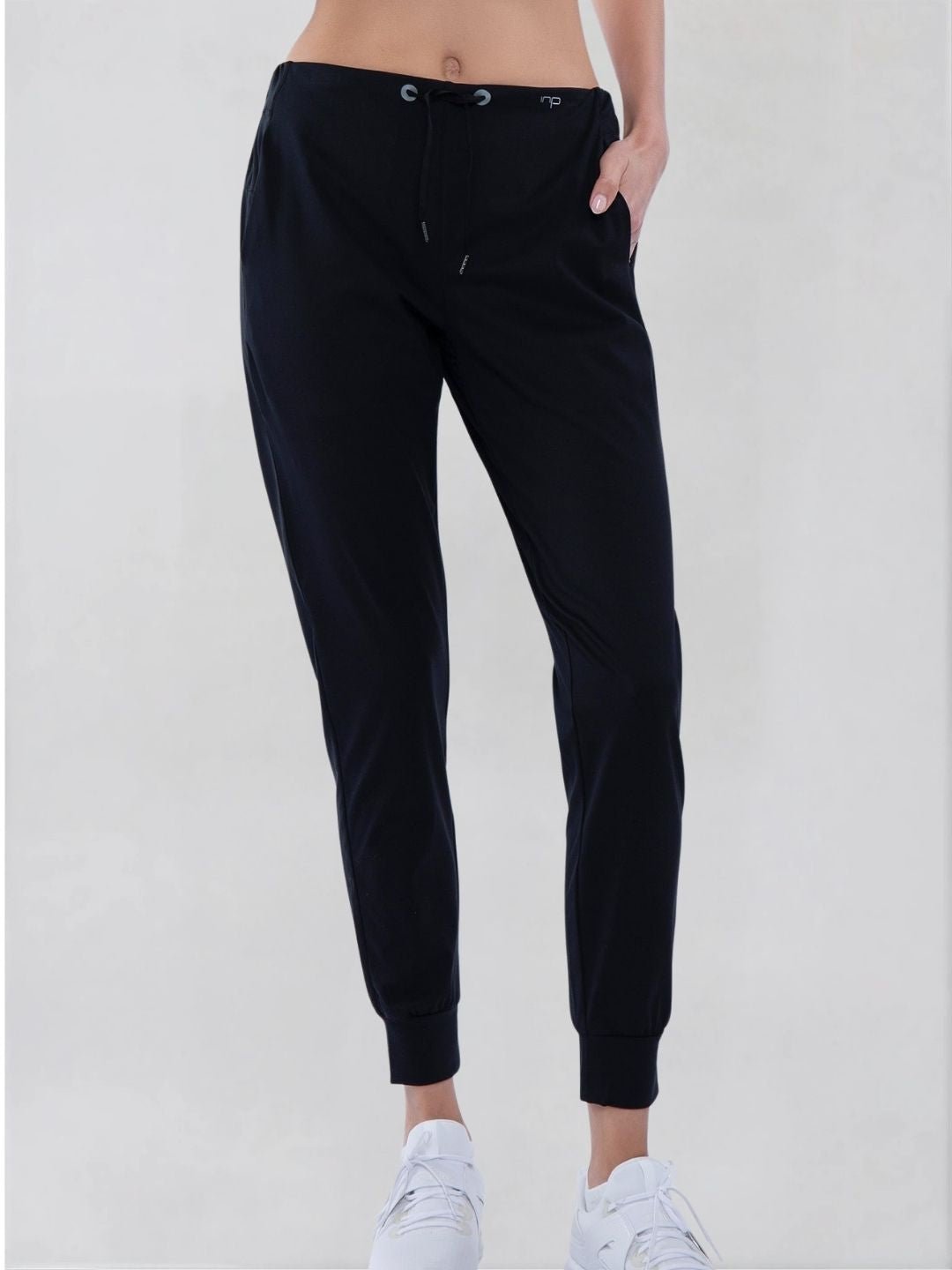 Alexa Jogger - Black