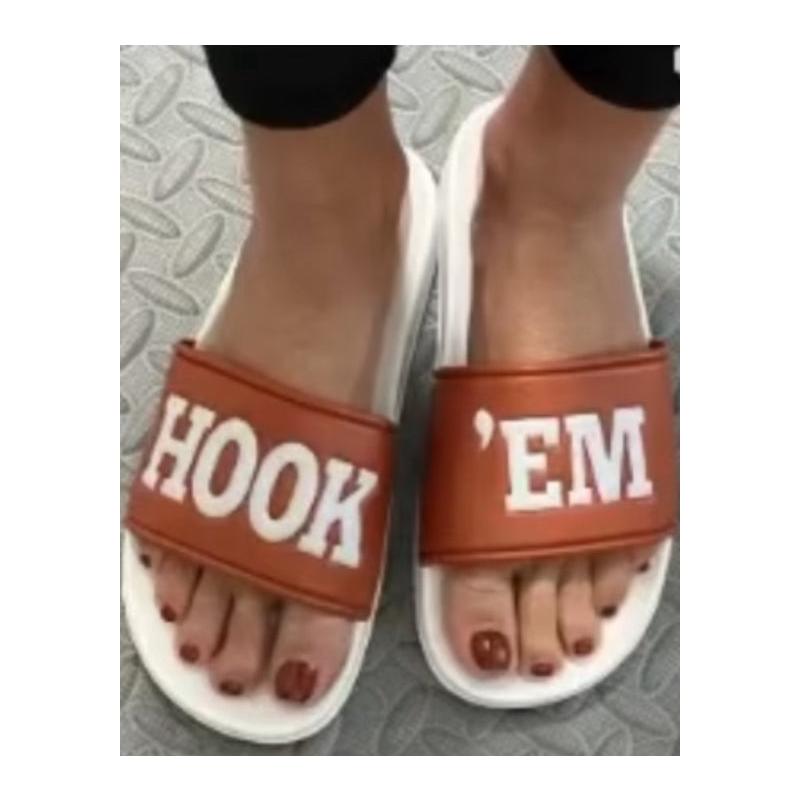 Women's Hook 'Em Slides | After-Play Recovery Slides | Runway Athletics
