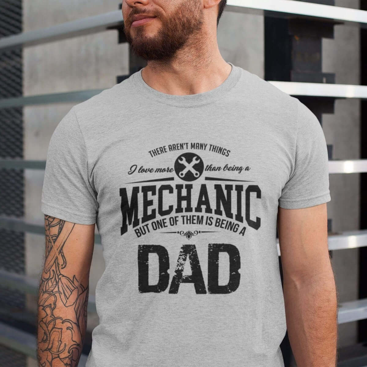 Mechanic Dad Car T-Shirt