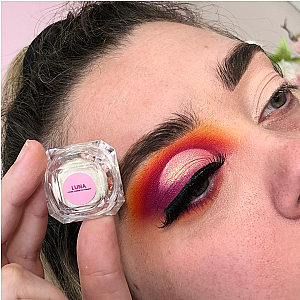 Luna Pigment