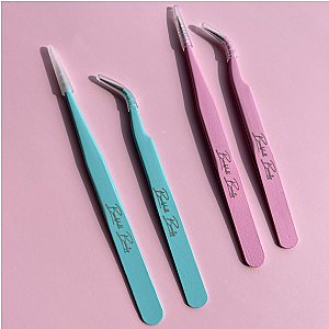 Perfectly Pastel Lash Tweezers