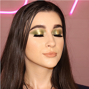 Certificate in Professional Makeup Artistry