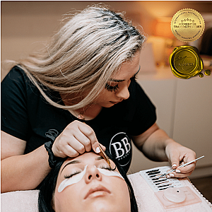 Classic Lash Course – Online Beginner Eyelash Extension Training